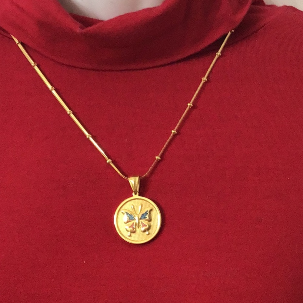 XMAS GIFTING Delicate gold BUTTERFLY stainless steel pendant w/ chain.